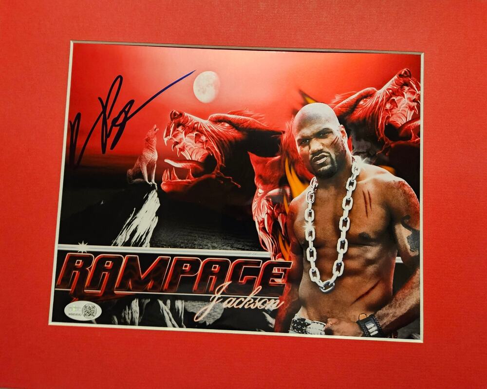 MMA Rampage Jackson signed and authenticated photo. (Not in frame).